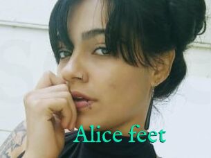 Alice_feet