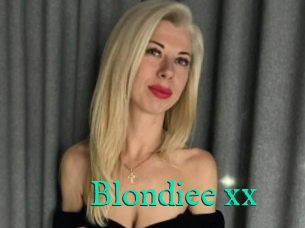 Blondiee_xx