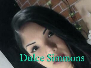 Dulce_Simmons