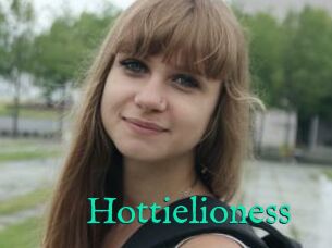 Hottielioness