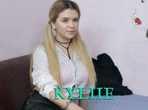 KYLIIE_