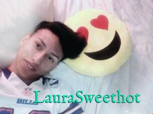 Laura_Sweethot