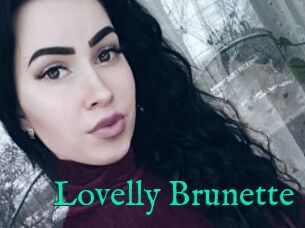 Lovelly_Brunette