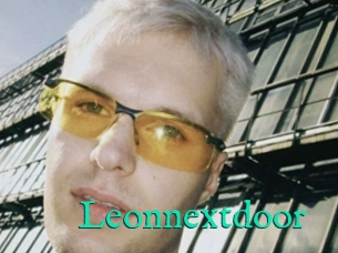 Leonnextdoor