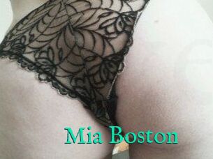 Mia_Boston