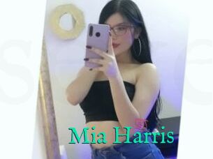 Mia_Harris