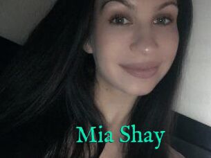 Mia_Shay