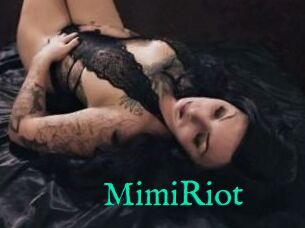 Mimi_Riot