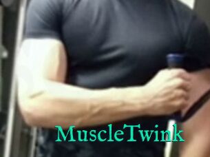 MuscleTwink