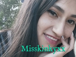 Misskinkyxx