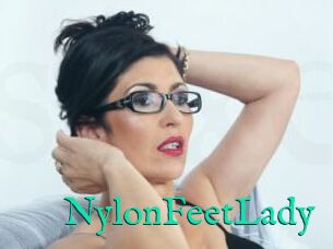 NylonFeetLady