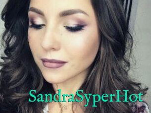 SandraSyperHot