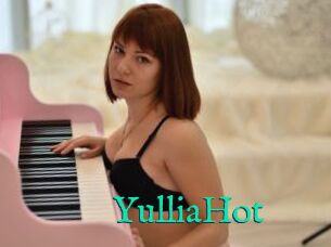 YulliaHot